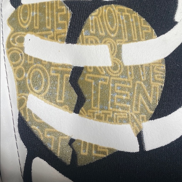 Original Deluxe Black Skeleton Hoodie w/ see through mesh eyes & pockets. Large - Picture 9 of 16